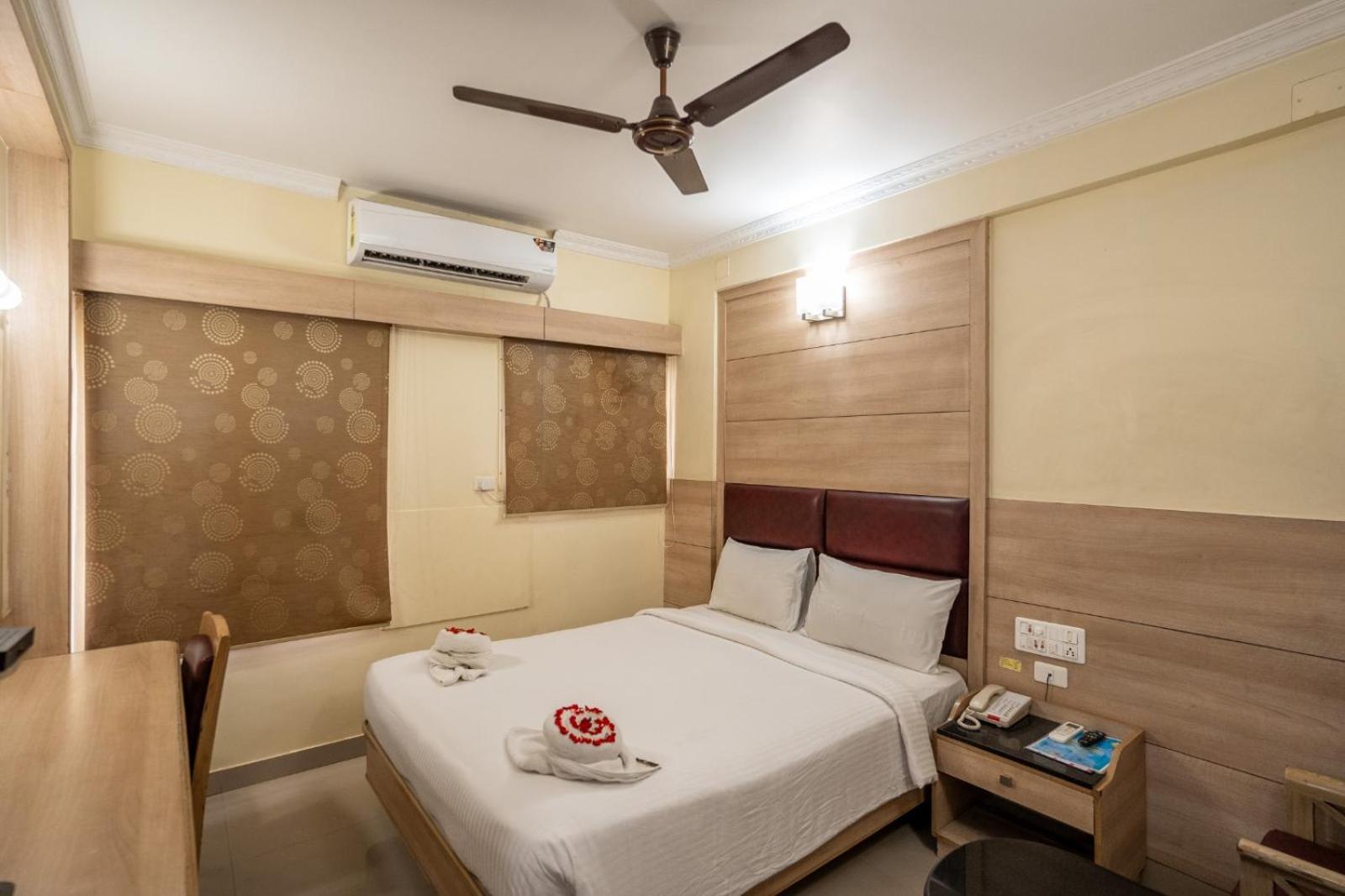 Sree Bharani Hotels Tirunelveli Buitenkant foto
