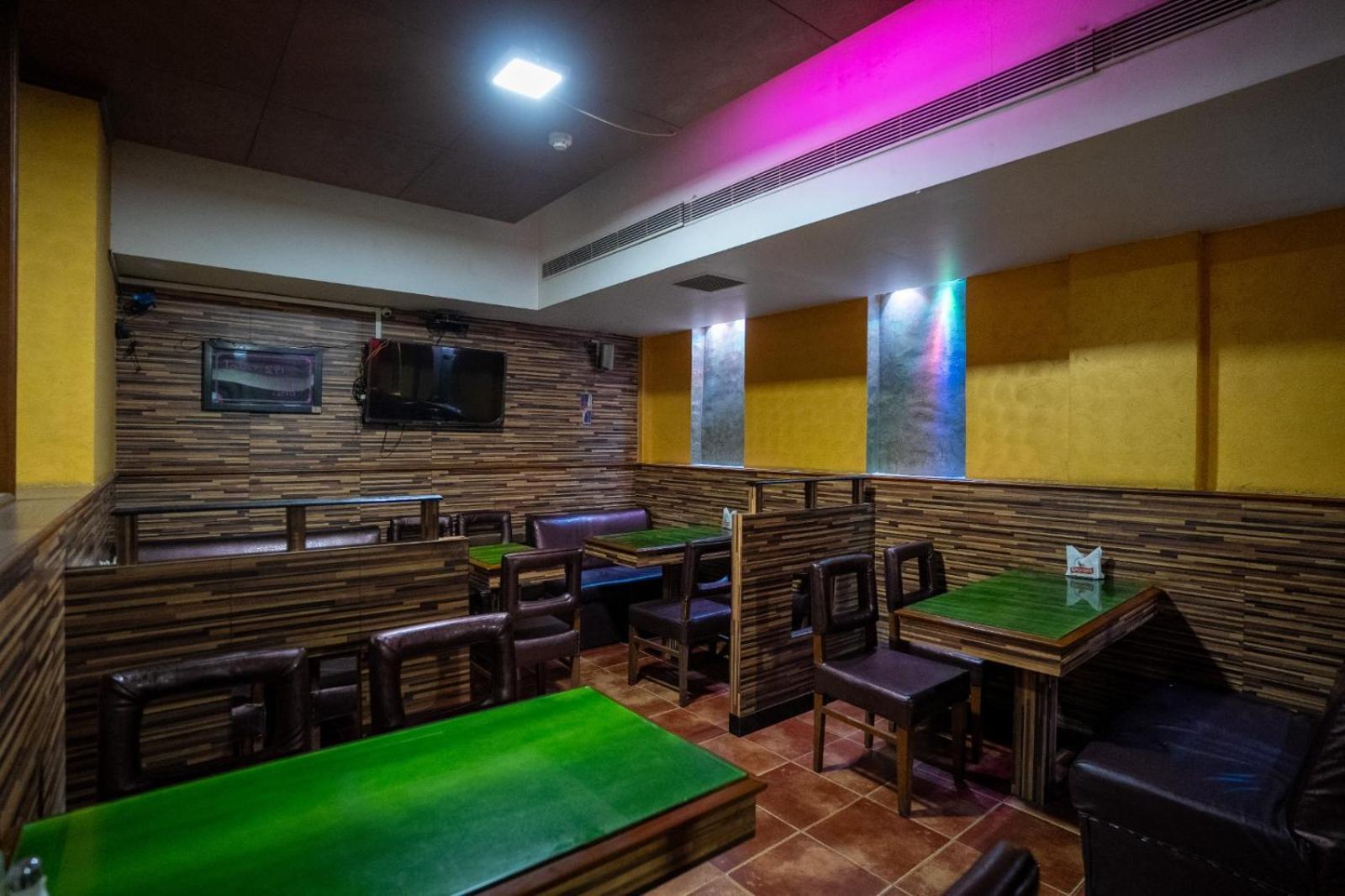 Sree Bharani Hotels Tirunelveli Buitenkant foto
