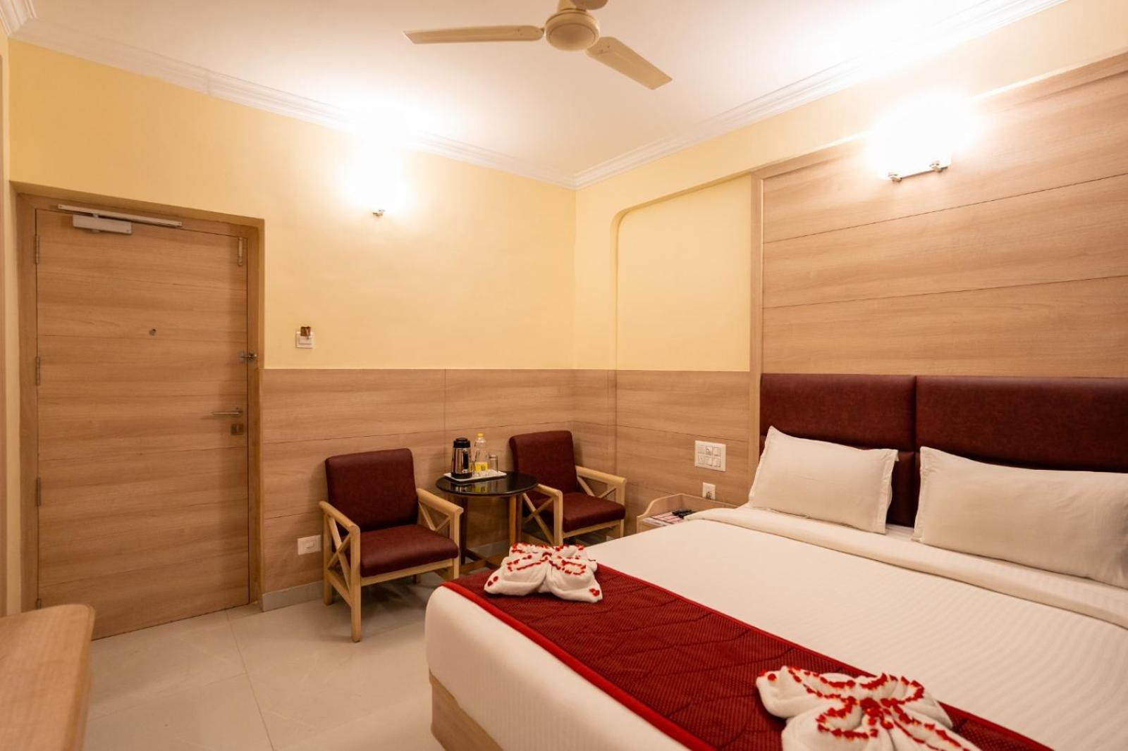 Sree Bharani Hotels Tirunelveli Buitenkant foto