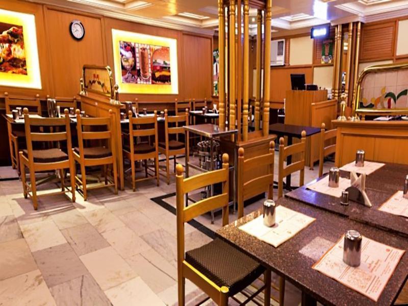 Sree Bharani Hotels Tirunelveli Buitenkant foto