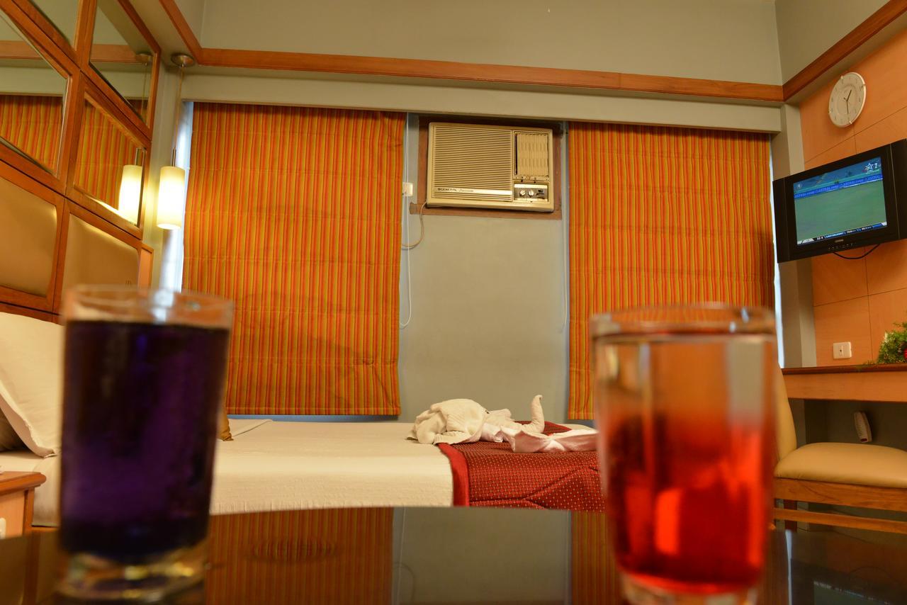 Sree Bharani Hotels Tirunelveli Buitenkant foto